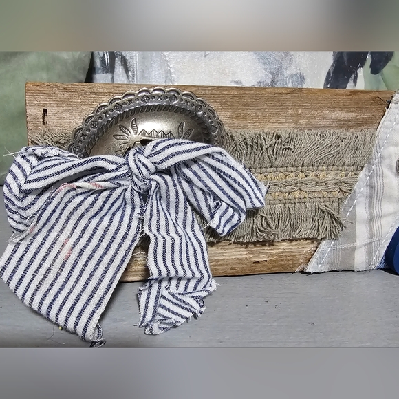 Handcrafted Decorated 'JUNK' Wooden Box - Picture 2 of 7